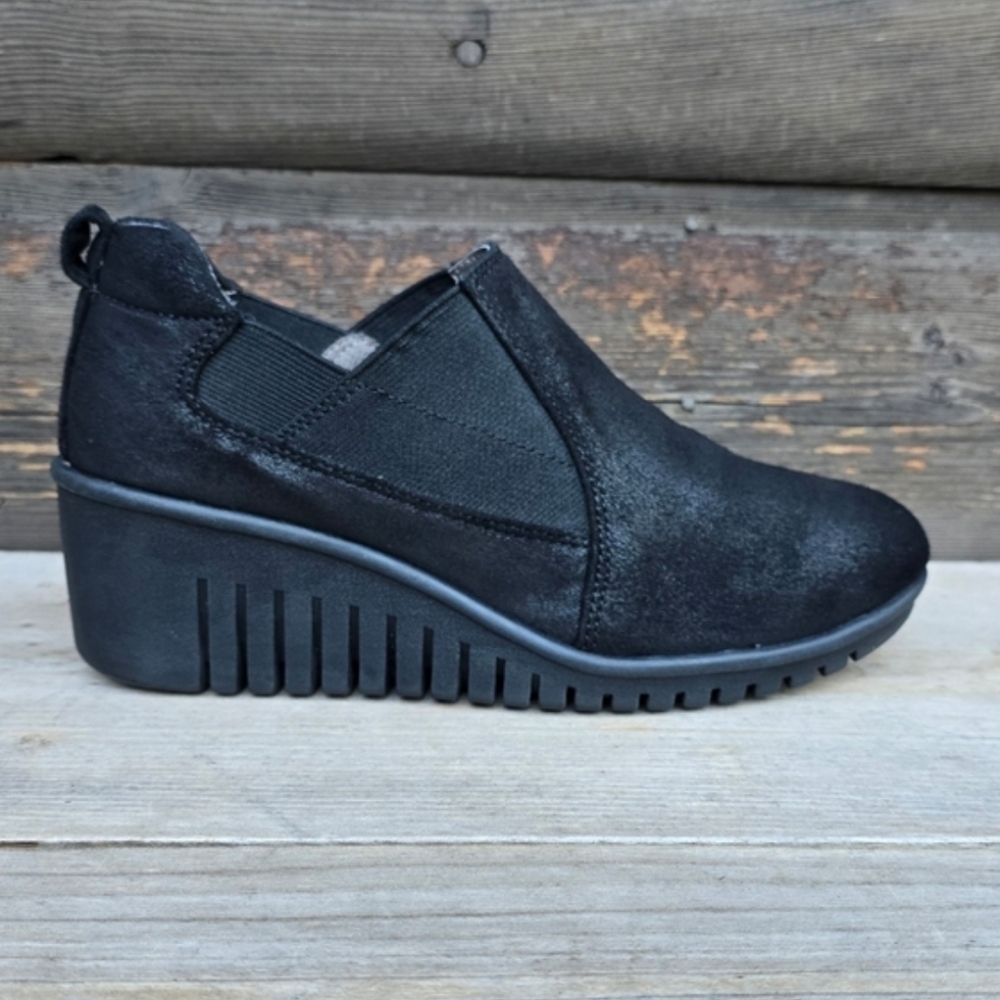 Eurosoft By Sofft Jaylee Modern Minimalist Platform Comfort Wedge Bootie 7.5M